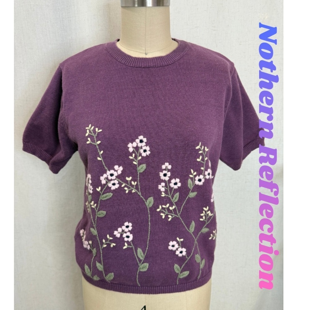Northern Reflections Purple Floral Embroidered Short Sleeve Sweater SP
